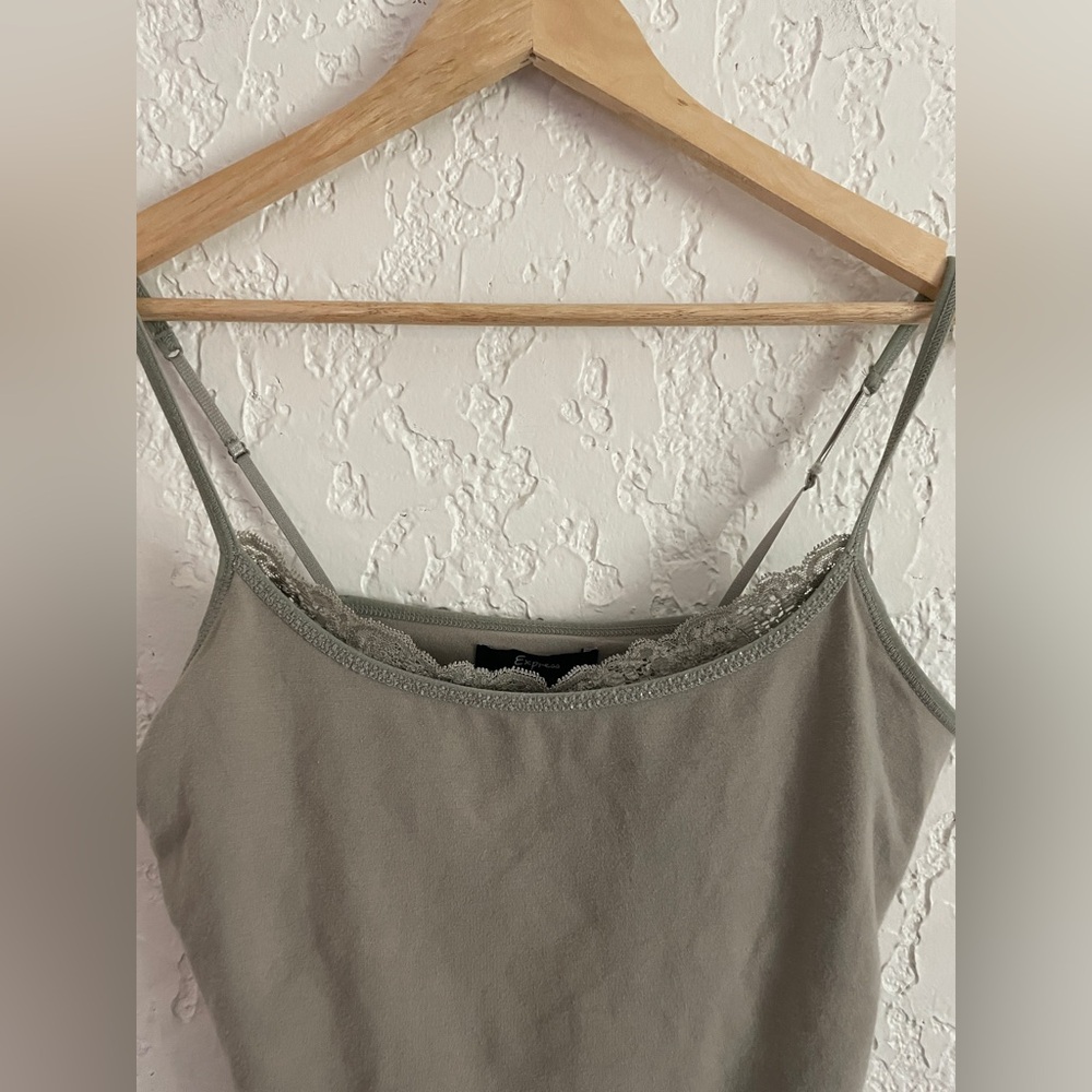 EXPRESS Vintage Y2K Lace Trimmed Cotton Stretch Cami Top Built in Shelf Bra - Picture 2 of 6